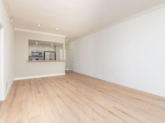 Apartment for rent in Canoga Park, California