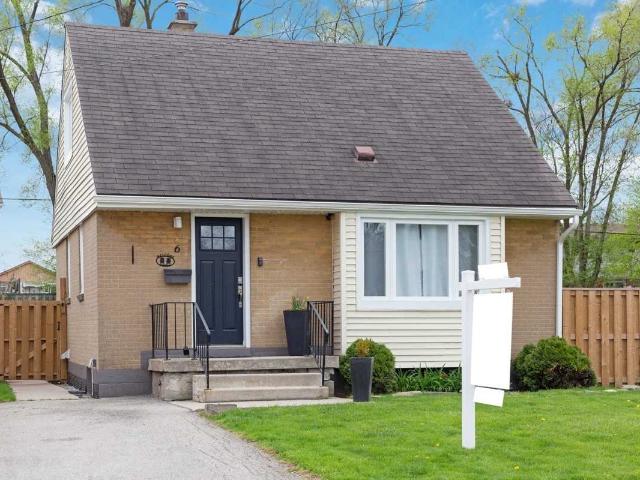 House for sale in Ancaster, Ontario
