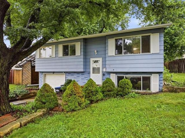 House for sale in Linn, Iowa