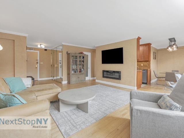 Condo for sale in Arverne, New York
