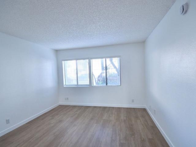 Apartment for rent in Canoga Park, California