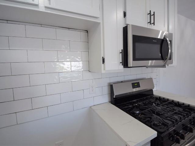 Apartment for rent in Van Nuys Neighborhood Council District, Canoga Park