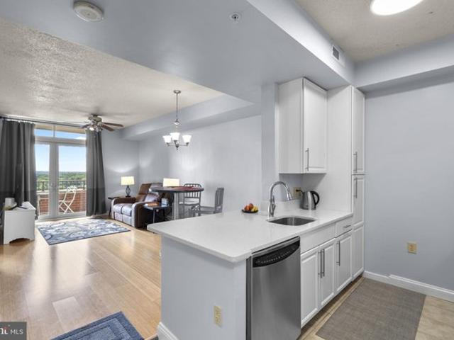 Condo for sale in Virginia