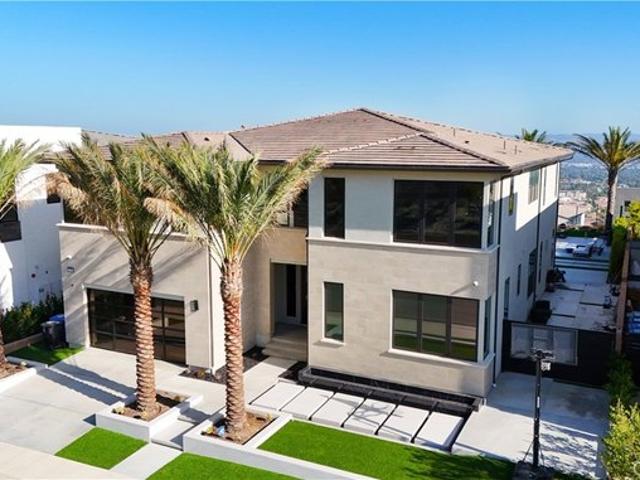 House for sale in Canoga Park, California
