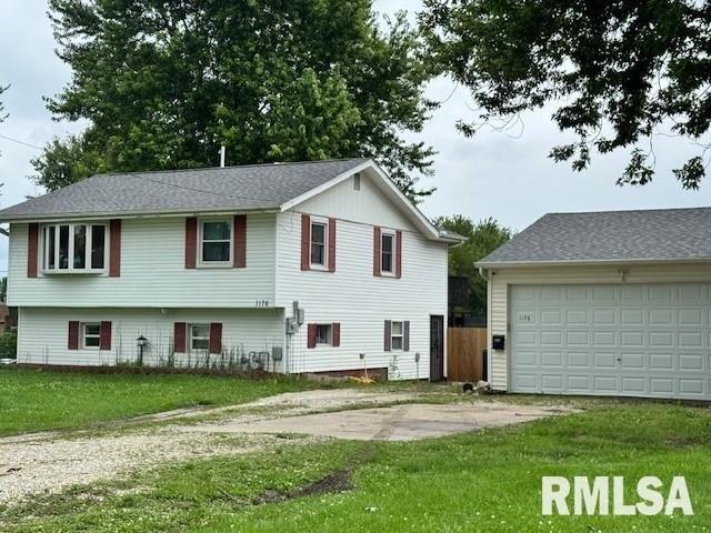 House for sale in Fulton, Illinois