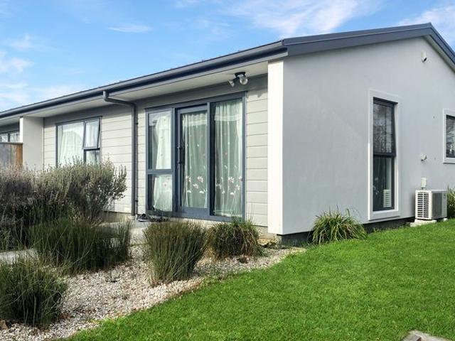 Apartment for rent in Edgeware, Canterbury