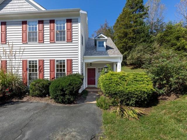 Townhouse for sale in Charlottesville, Virginia