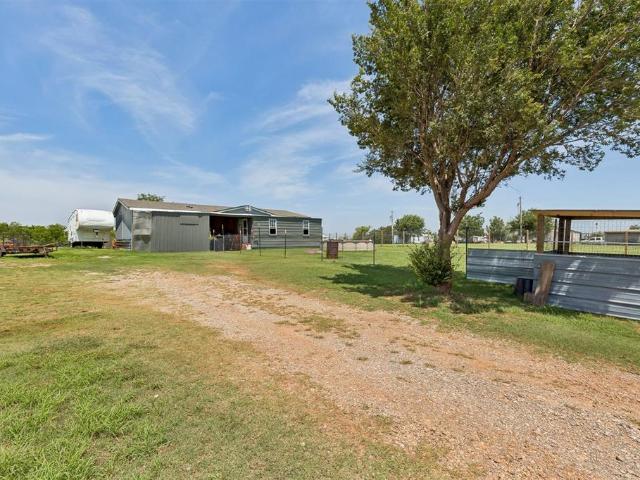 House for sale in Cashion, Oklahoma