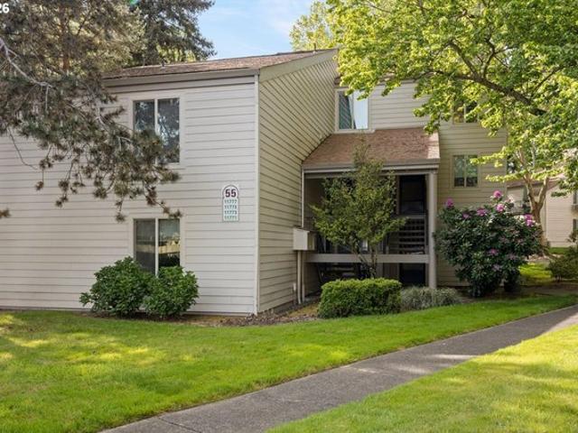 Condo for sale in Oregonia