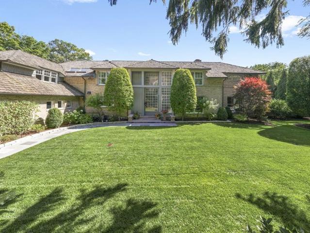 House for sale in Lake Forest, Illinois