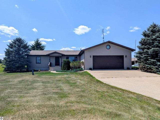House for sale in Sterling, Michigan