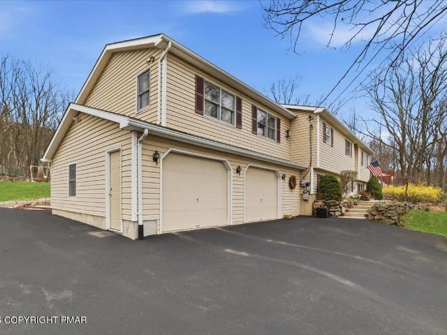 House for sale in Gilbert, Pennsylvania