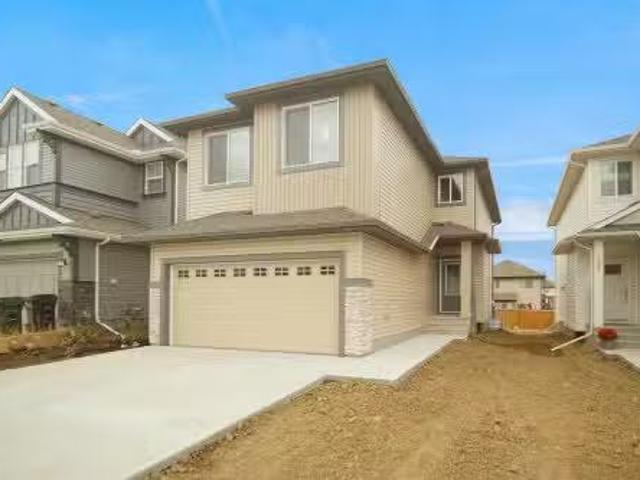 House for sale in Stony Plain, Alberta