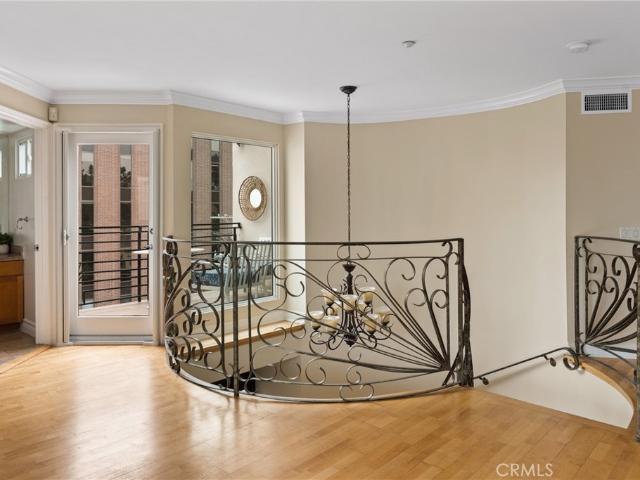 Townhouse for sale in Los Angeles Townhouse for sale in Los Angeles