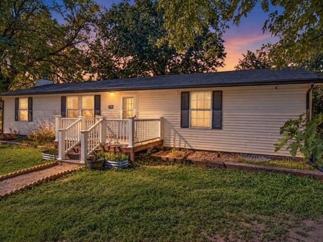 House for sale in Augusta, Butler County