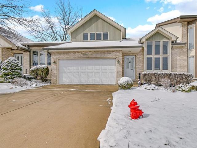 Townhouse for sale in Palos Heights, Illinois