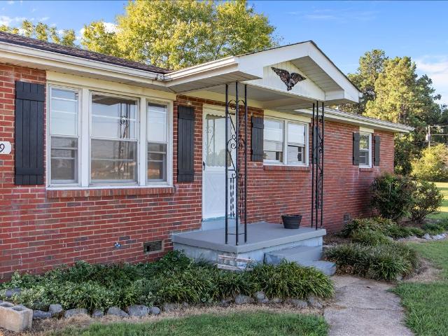 House for sale in Tennessee Ridge