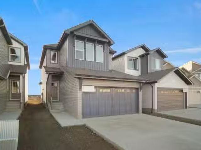 House for sale in Stony Plain, Alberta