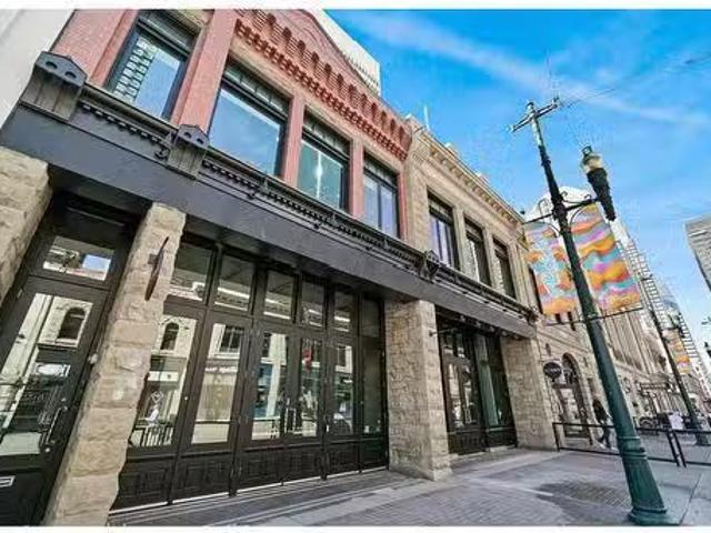 House for sale in Downtown Commercial Core, Calgary