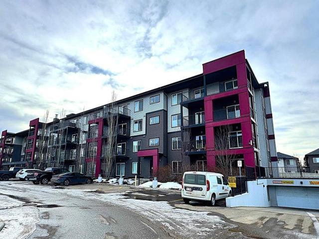 Apartment for sale in Wedgewood, Alberta
