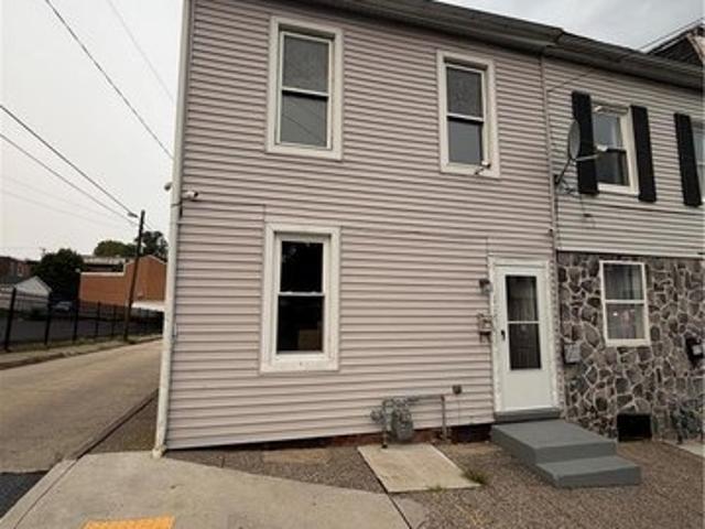 Townhouse for sale in Lehigh, Pennsylvania