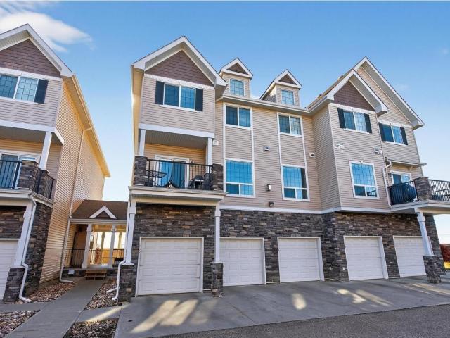 Townhouse for sale in Wedgewood, Alberta