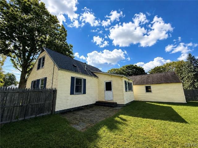 House for sale in Jamesville, New York