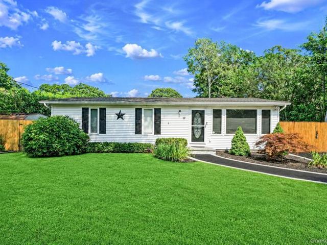 House for sale in Centereach, New York