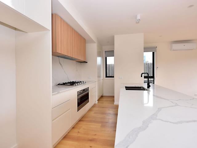 Townhouse for rent in Camerons Creek, Victoria