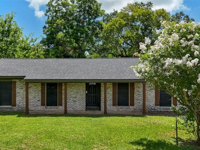 House for sale in Clute, Texas