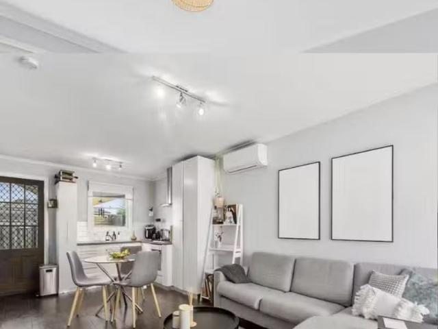 House for rent in Hamlyn Heights, Geelong