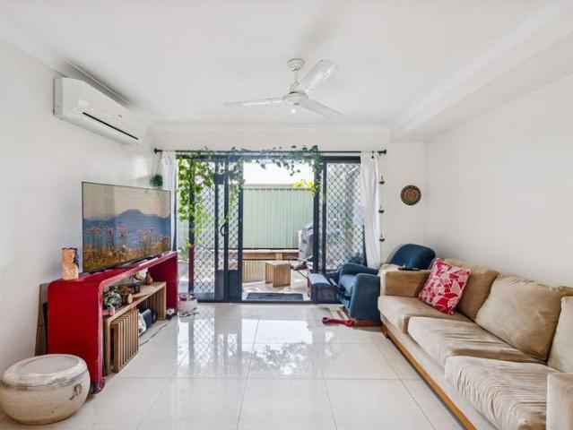 Townhouse for rent in Cleveland, Greater Brisbane