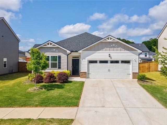 House for sale in Statham, Georgia