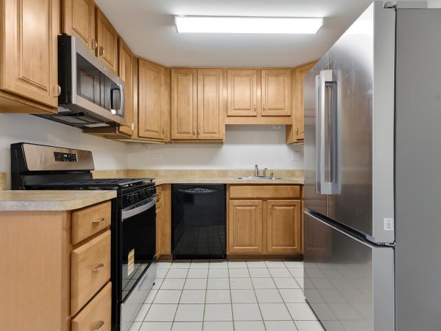 Condo for sale in Schaumburg, Illinois