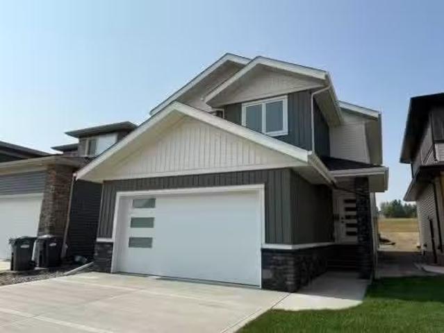 House for sale in Sylvan Lake, Alberta