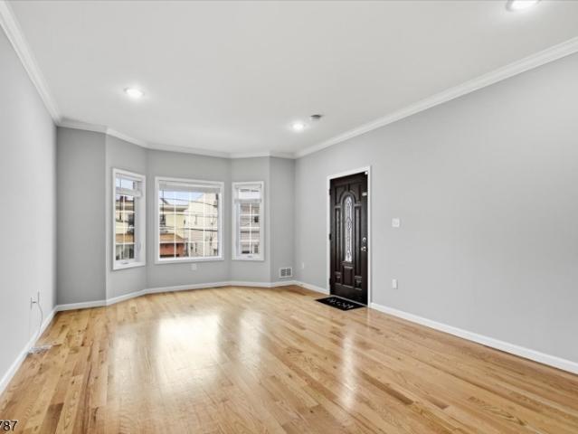 House for sale in Harrison, Hudson County