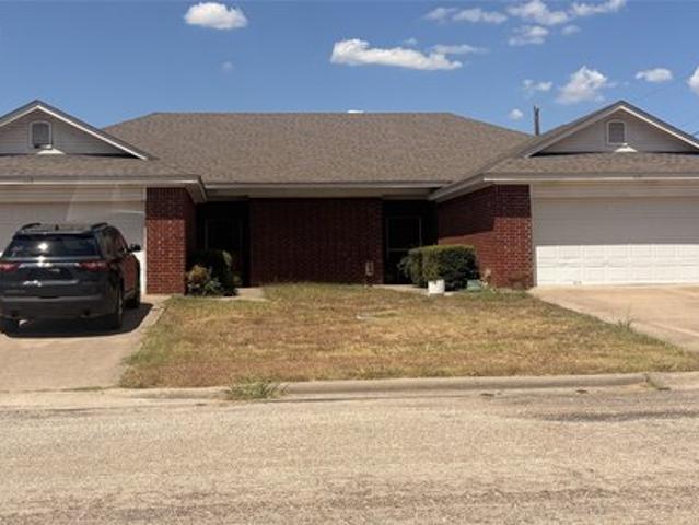 House for sale in Robinson, Texas