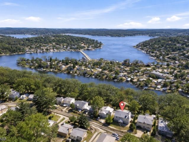 Property for sale in Glasser, New Jersey
