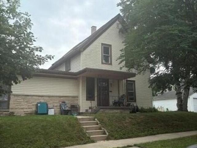 House for sale in Port Washington, Ozaukee County