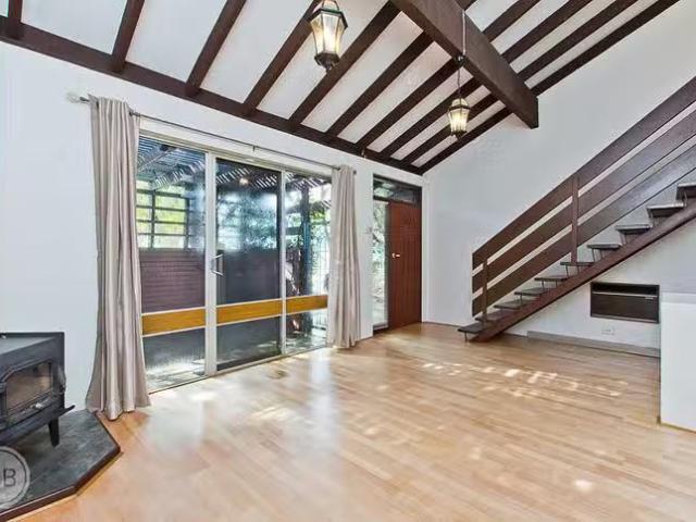 House for rent in Como, Western Australia