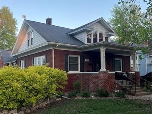 House for sale in Moweaqua, Illinois