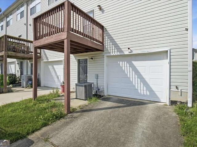Townhouse for sale in Conyers, Georgia