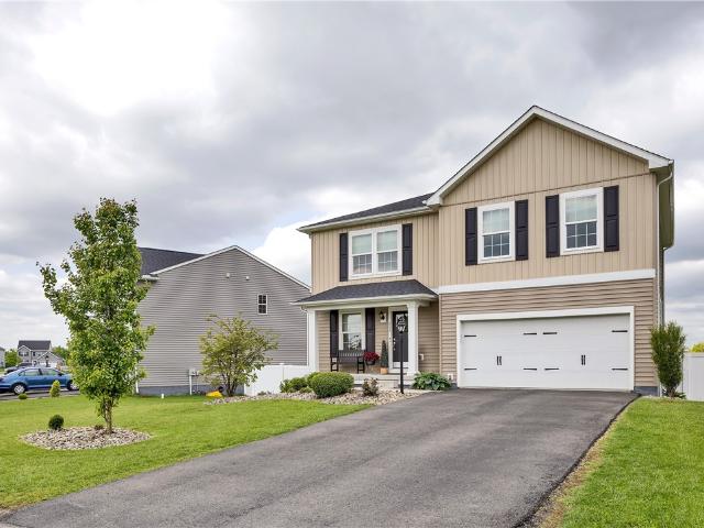 House for sale in Connoquenessing, Pennsylvania