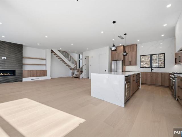 Property for sale in Palisades Park, New Jersey