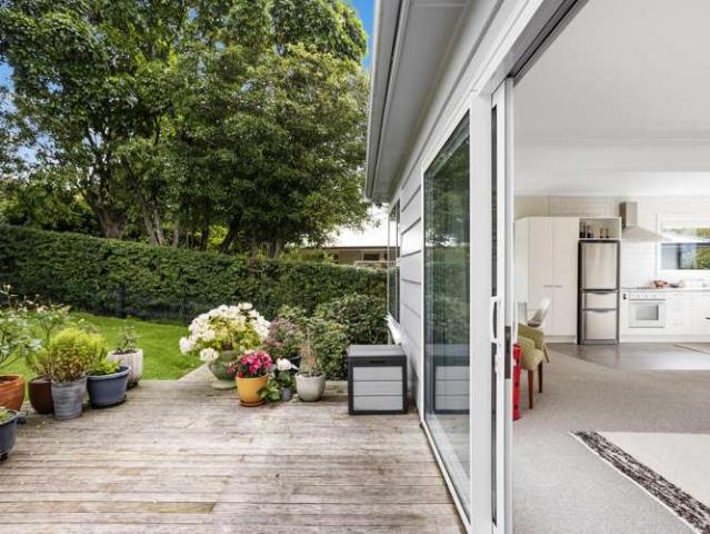 House for sale in Otakou