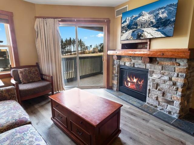 Condo for sale in Snowshoe, West Virginia