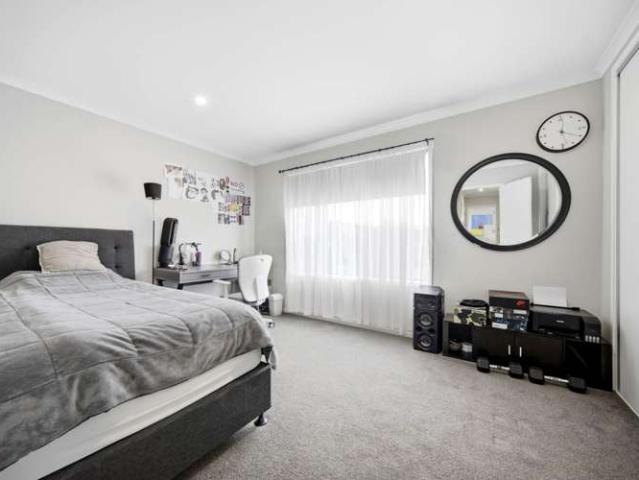 Townhouse for sale in Paremoremo