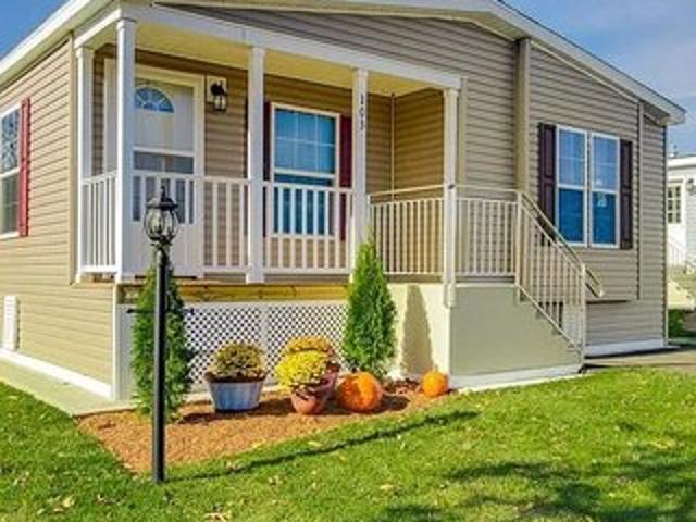House for sale in Oxford, Connecticut