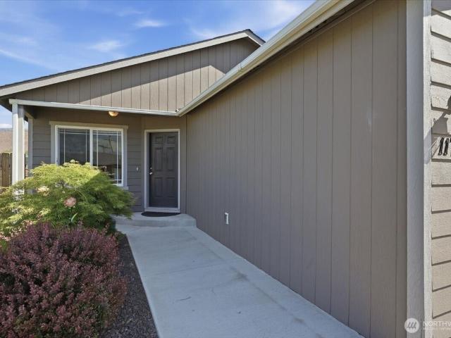 House for sale in Rock Island, Washington
