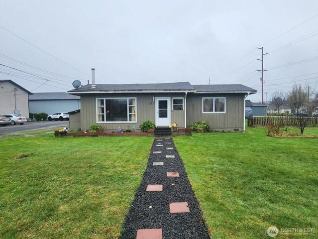 House for sale in Cosmopolis, Washington